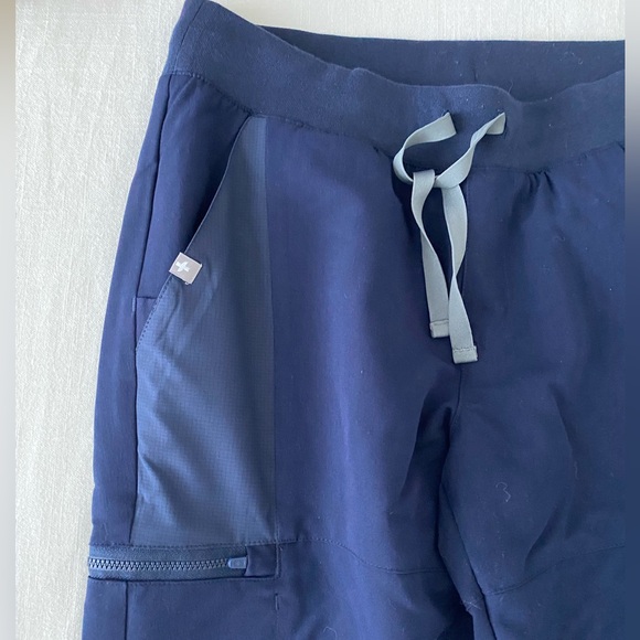 FIGS scrub pants - Picture 5 of 5